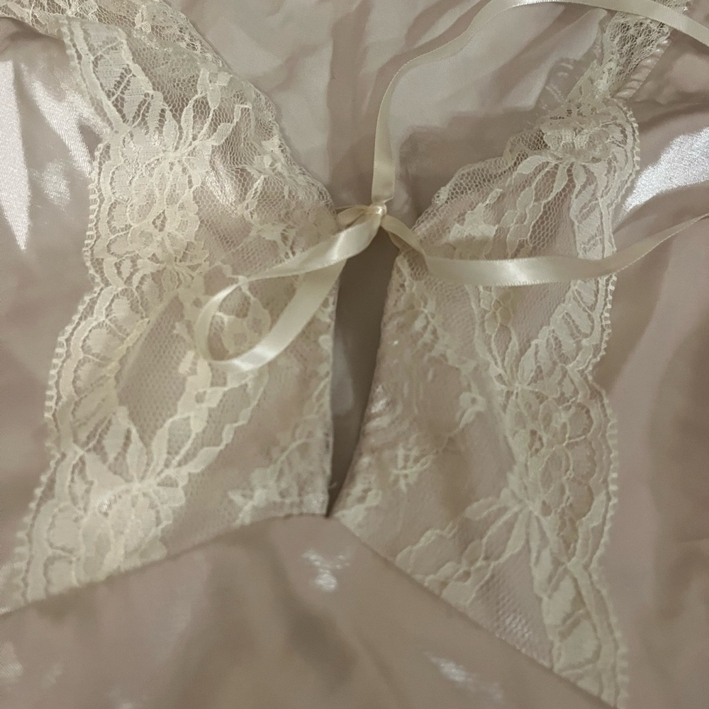 SOLD Cider 3X Shimmering Satin Lace Cream V-Neck Babydoll Fairy Mini Slip Dress - Picture 10 of 10